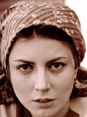 Picture of Leila Hatami