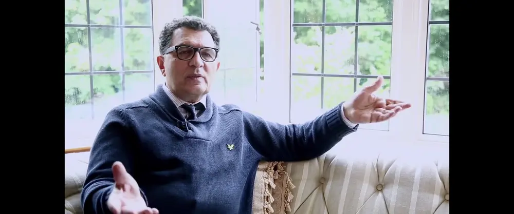 A Dragon Arrives! - film still