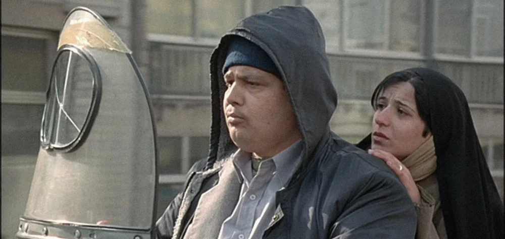 Crimson Gold- film still